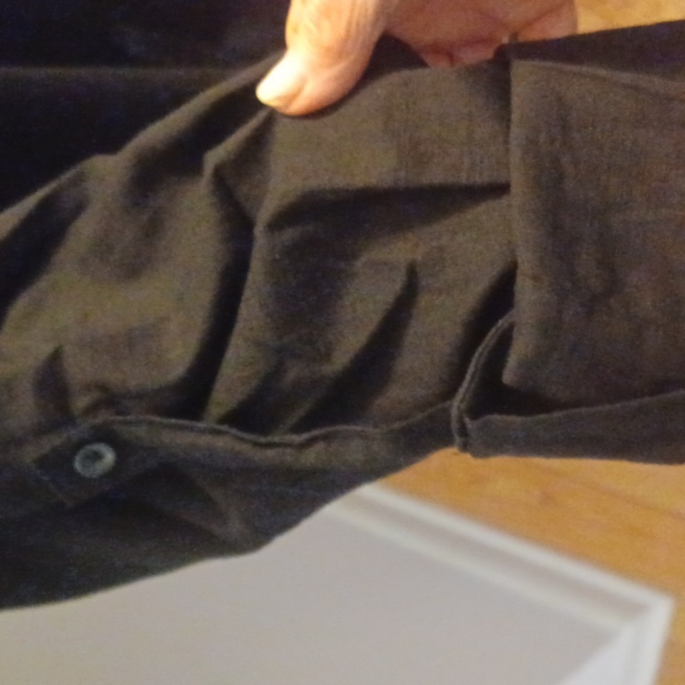 Coofandy Mens Black LS Pullover shirt Roll-up sleeve option Hem Cotton EUC Large - Picture 4 of 4